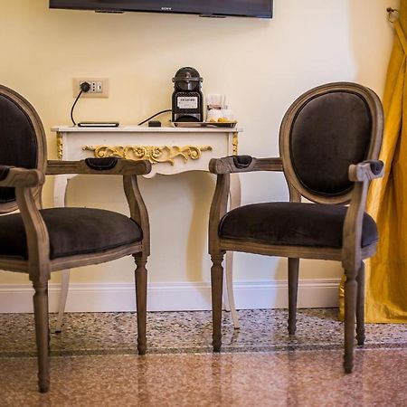 Trastevere Royal Suite Trilussa Rome Bagian luar foto